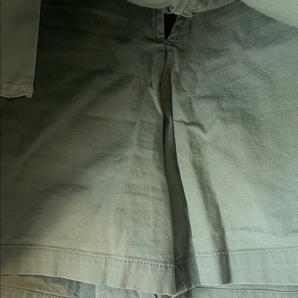 Dockers Women's Green Skort - Picture 4 of 5